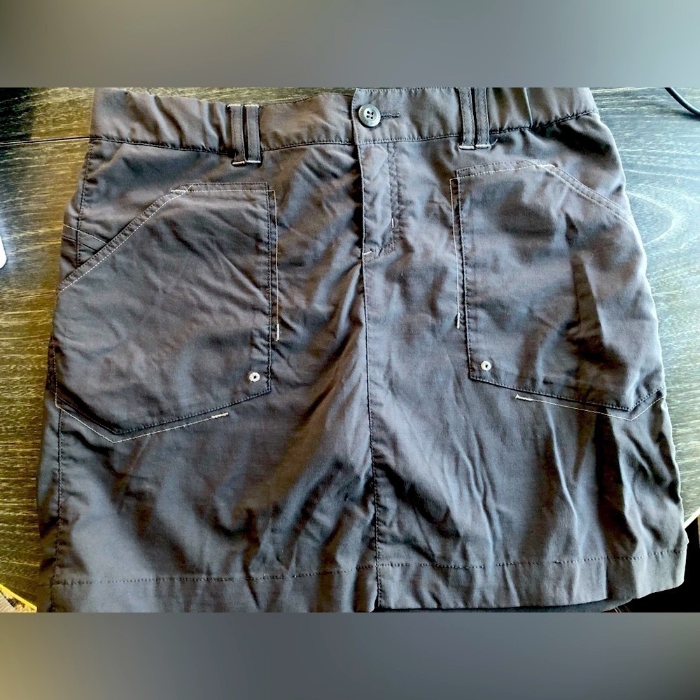 Eddie Bauer Active Fit Black Gray Skirt with Shorts size M